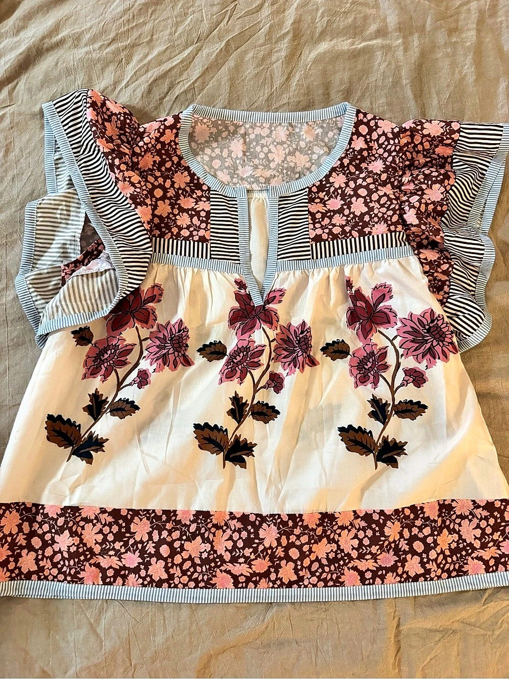Floral Top with Flutter Sleeves Pink & Cream Large